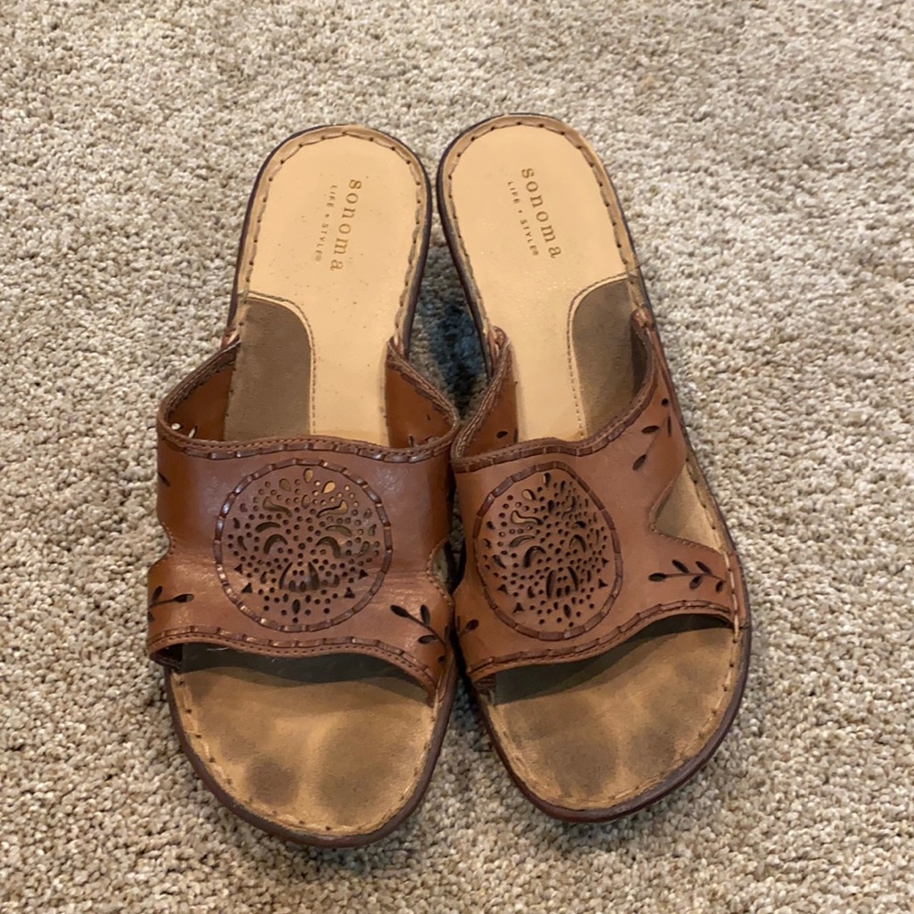 sonoma sandals